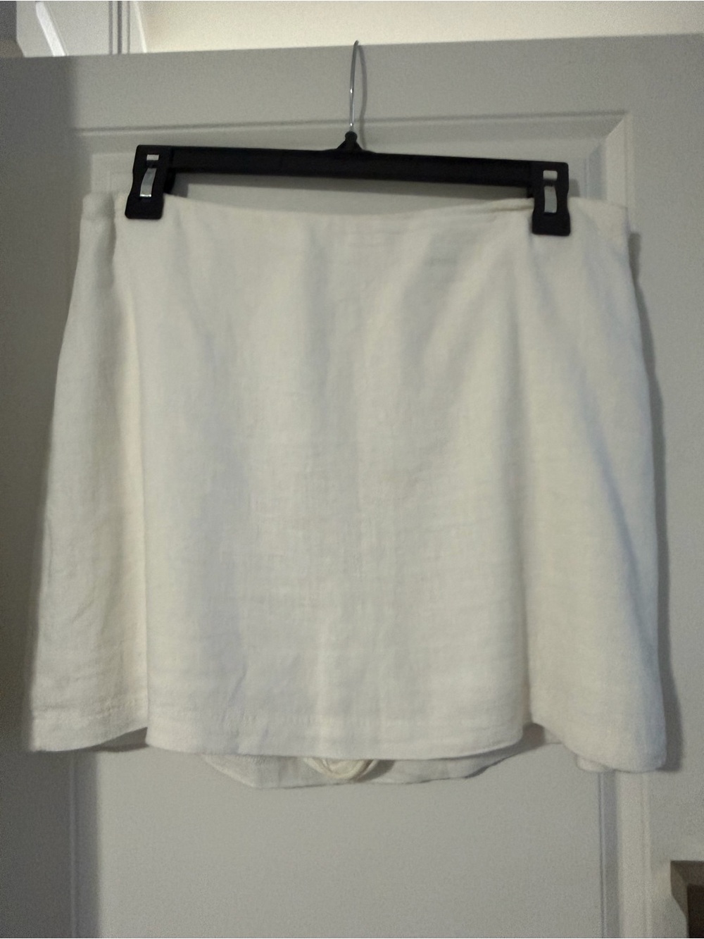 Abercrombie & Fitch White Mini Skort